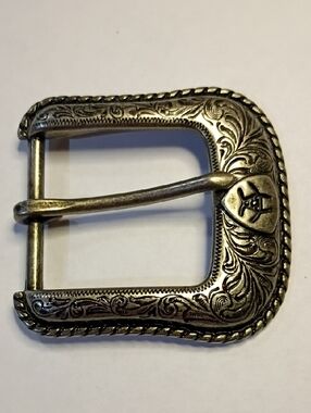 ARIAT Engraved Decorative Metal Belt Buckle - Silver Tone